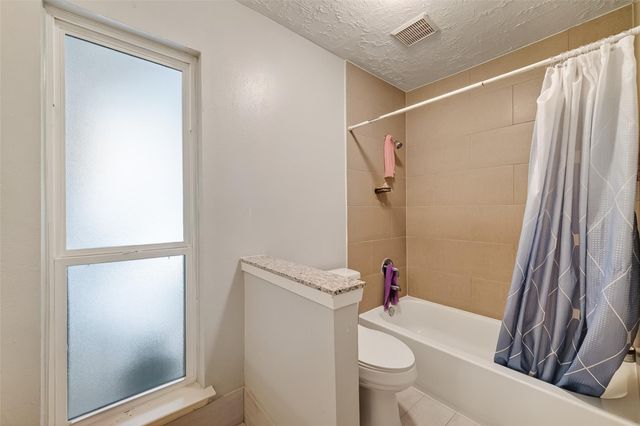 2407 Brookford Drive, Missouri City, TX 77489