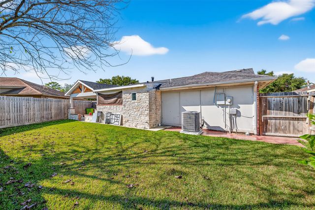 2407 Brookford Drive, Missouri City, TX 77489