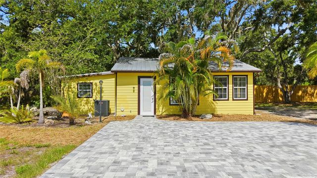 3348 ALAMO LANE, Sarasota, FL 34235