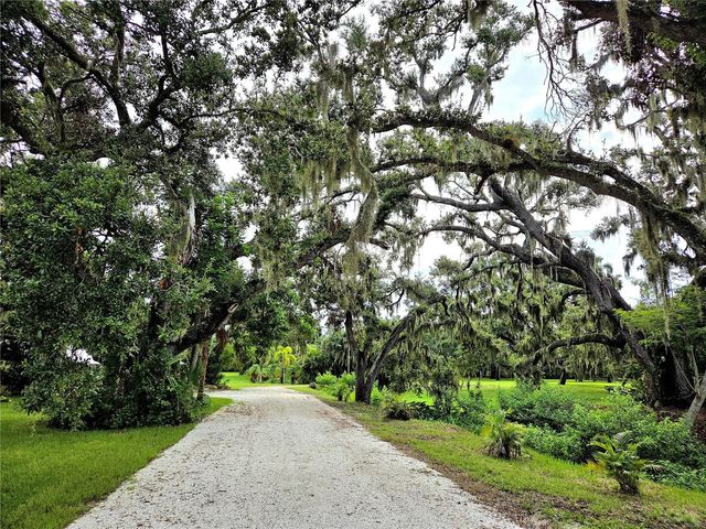 3348 ALAMO LANE, Sarasota, FL 34235