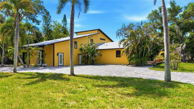 3348 ALAMO LANE, Sarasota, FL 34235