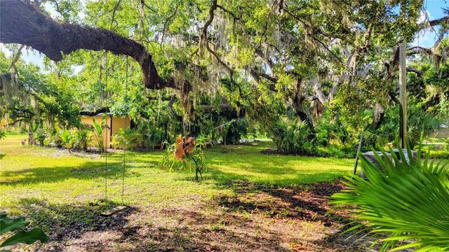 3348 ALAMO LANE, Sarasota, FL 34235