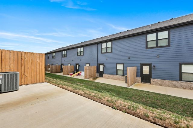 1303 Jonathan Wade Circle, Clarksville, TN 37043