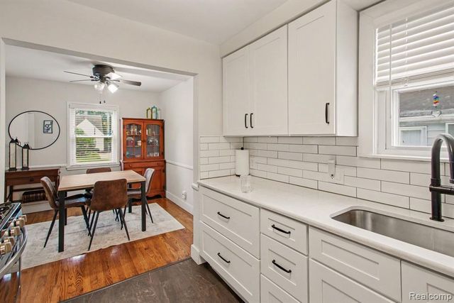 25356 Ivanhoe, Redford, MI 48239