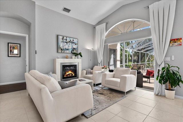 15151 Banbury Way, Wellington, FL 33414