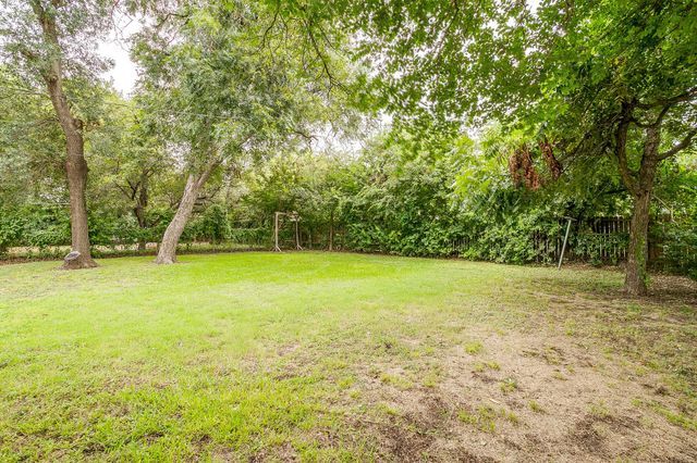 3704 Jeanette Drive, Fort Worth, TX 76109