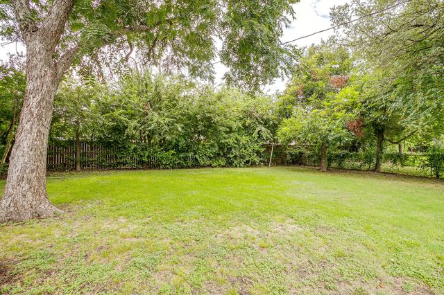 3704 Jeanette Drive, Fort Worth, TX 76109