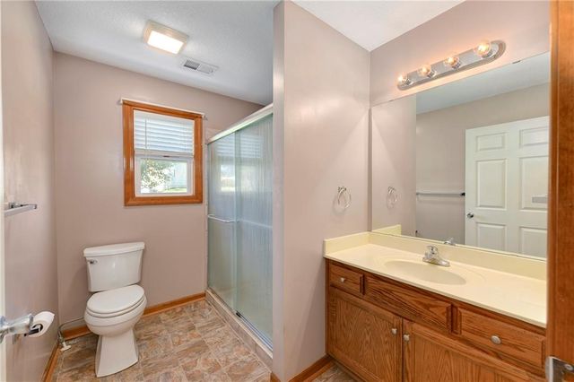 15628 Landauer Circle, Basehor, KS 66007