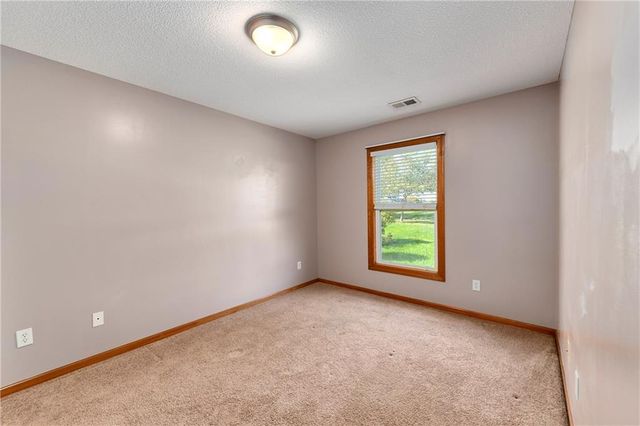 15628 Landauer Circle, Basehor, KS 66007