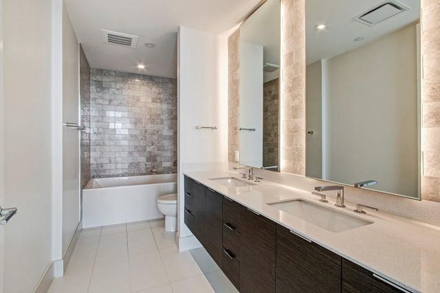 301 West Ave 1009, Austin, TX 78701