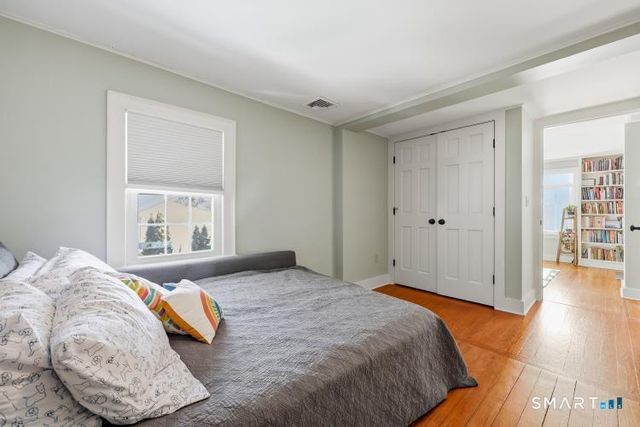 402 Boston Street, Guilford, CT 06437