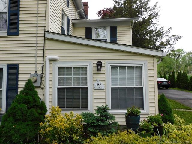 402 Boston Street, Guilford, CT 06437