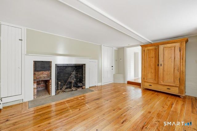 402 Boston Street, Guilford, CT 06437