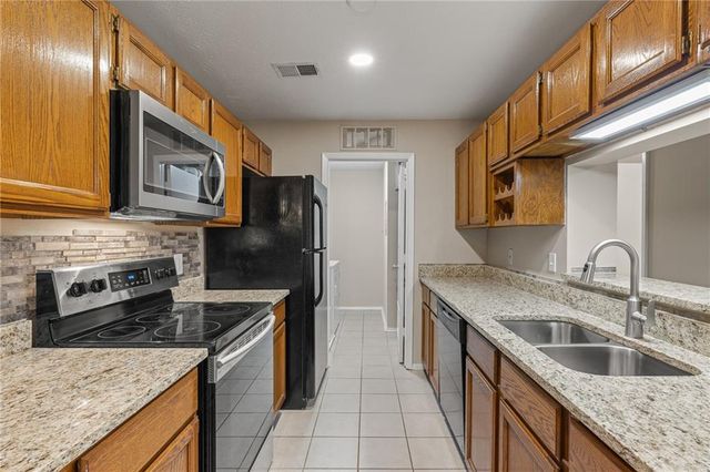 408 Warm Springs Circle, Roswell, GA 30075