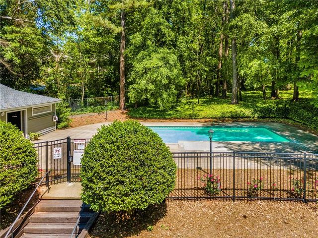 408 Warm Springs Circle, Roswell, GA 30075