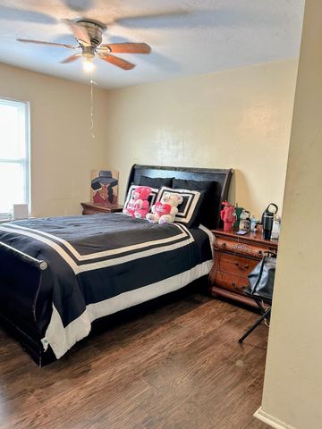 6631 Sutton Meadows Drive, Houston, TX 77086