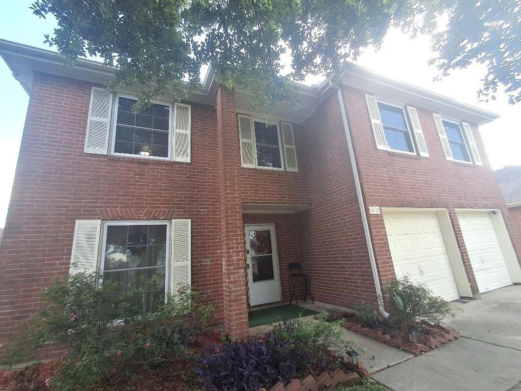 6631 Sutton Meadows Drive, Houston, TX 77086