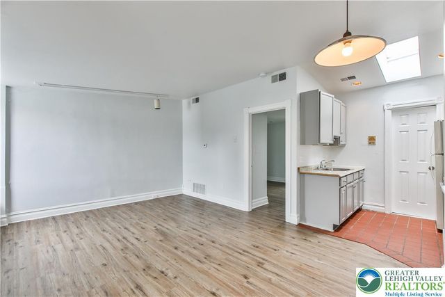 39 North 11th Street C, Allentown City, PA 18101