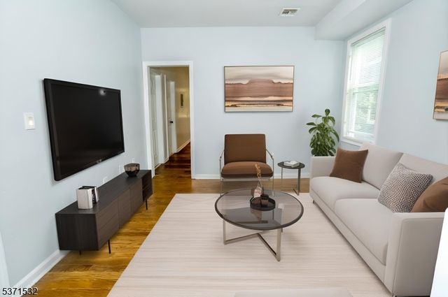 109 RICHELIEU TER, Newark City, NJ 07106