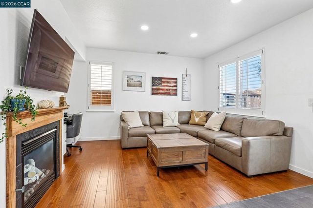 614 Rock Rose Way, Richmond, CA 94806