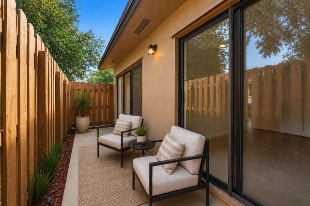 2267 NW 37th Avenue, Coconut Creek, FL 33066