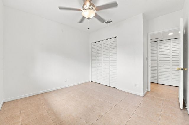 2267 NW 37th Avenue, Coconut Creek, FL 33066
