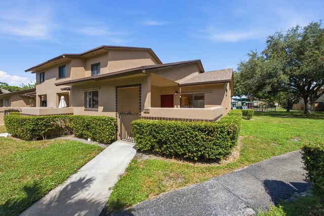 2267 NW 37th Avenue, Coconut Creek, FL 33066