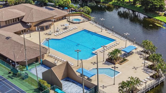2267 NW 37th Avenue, Coconut Creek, FL 33066