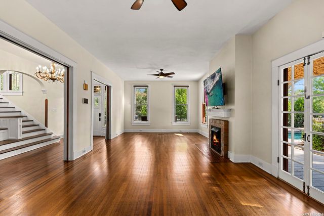 120 W CRAIG PL, San Antonio, TX 78212