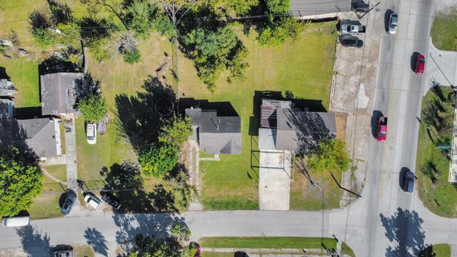 11025 Muscatine Street, Houston, TX 77029