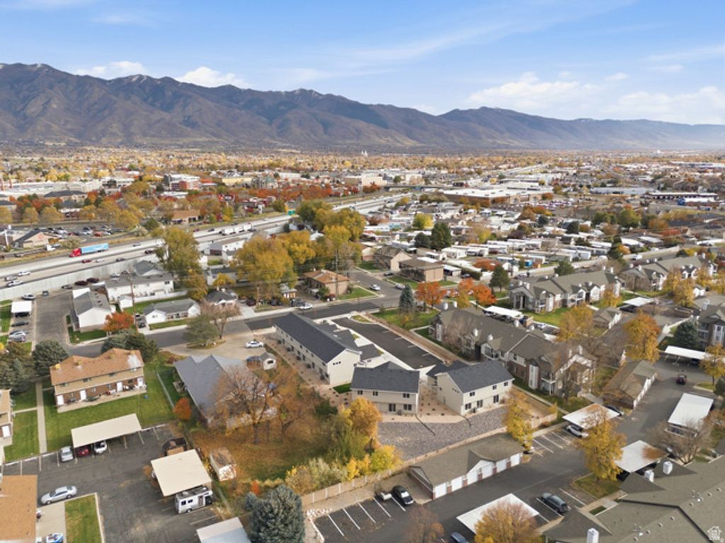 Image 28 of property listing at 1619 N ANGEL ST, Layton, UT 84041