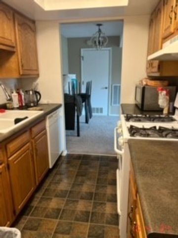 1750 Fayette Walk F, Hoffman Estates, IL 60169