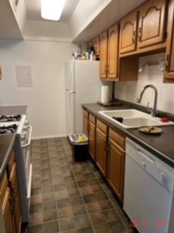 1750 Fayette Walk F, Hoffman Estates, IL 60169