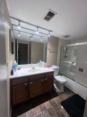 1750 Fayette Walk F, Hoffman Estates, IL 60169