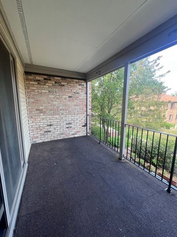 1750 Fayette Walk F, Hoffman Estates, IL 60169