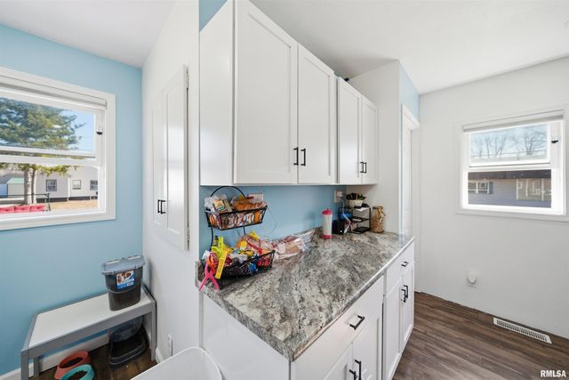 1228 HOWARD Court, Pekin, IL 61554