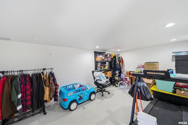 1228 HOWARD Court, Pekin, IL 61554