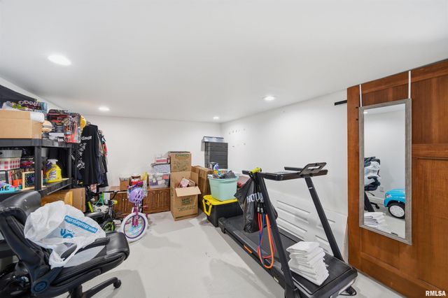 1228 HOWARD Court, Pekin, IL 61554