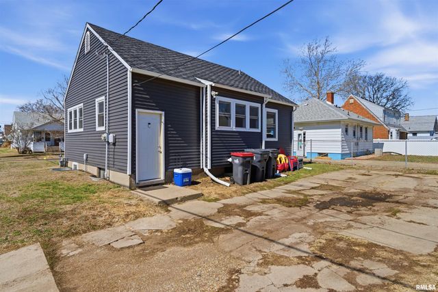 1228 HOWARD Court, Pekin, IL 61554