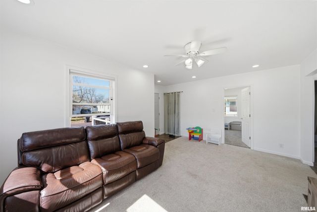 1228 HOWARD Court, Pekin, IL 61554