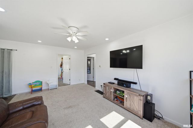 1228 HOWARD Court, Pekin, IL 61554