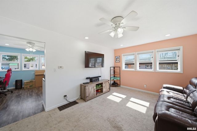 1228 HOWARD Court, Pekin, IL 61554