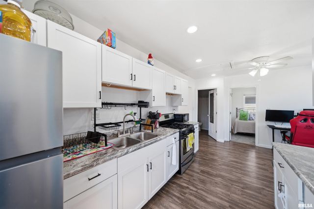 1228 HOWARD Court, Pekin, IL 61554