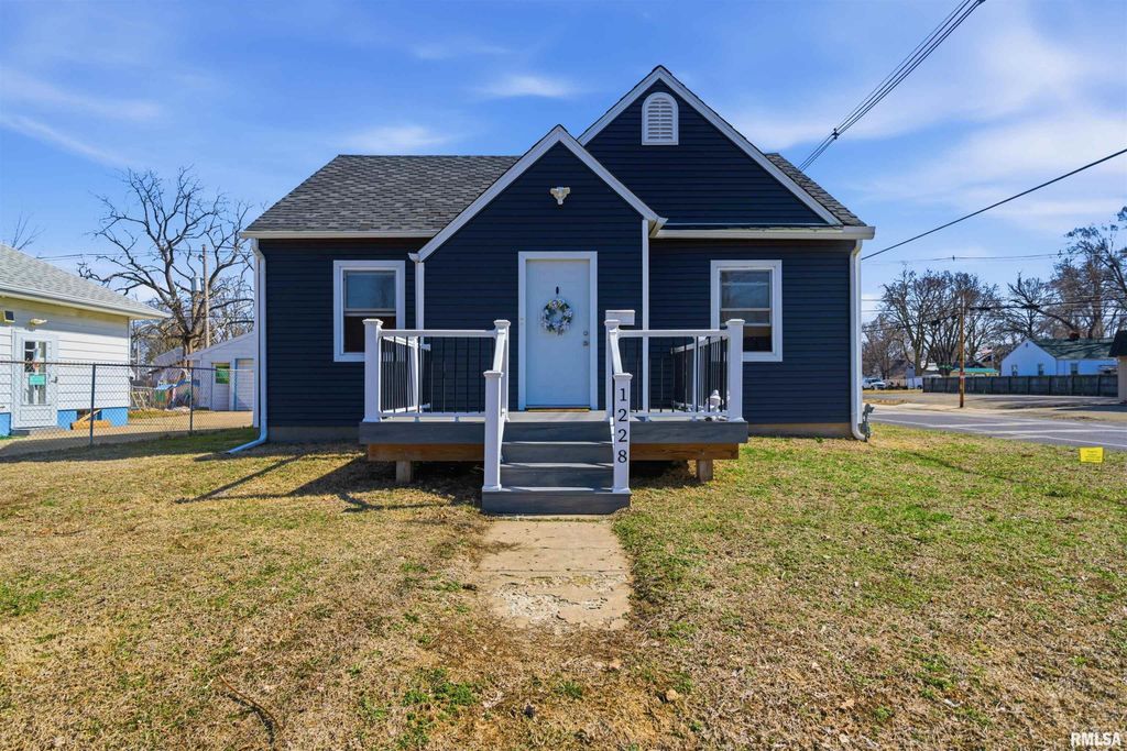 1228 HOWARD Court, Pekin, IL 61554