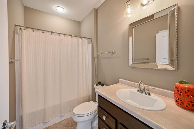 N57W19704 Holly COURT, Menomonee Falls, WI 53051