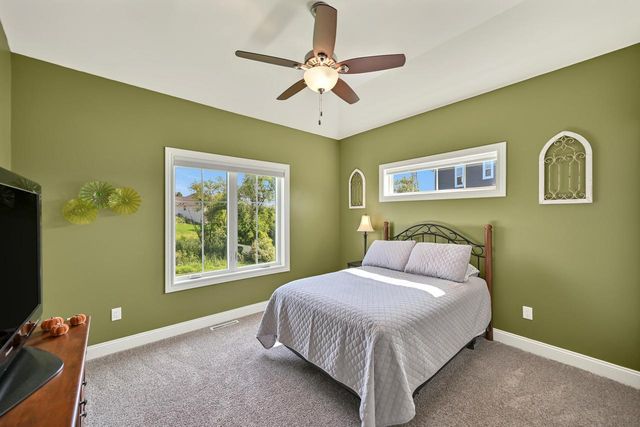 N57W19704 Holly COURT, Menomonee Falls, WI 53051