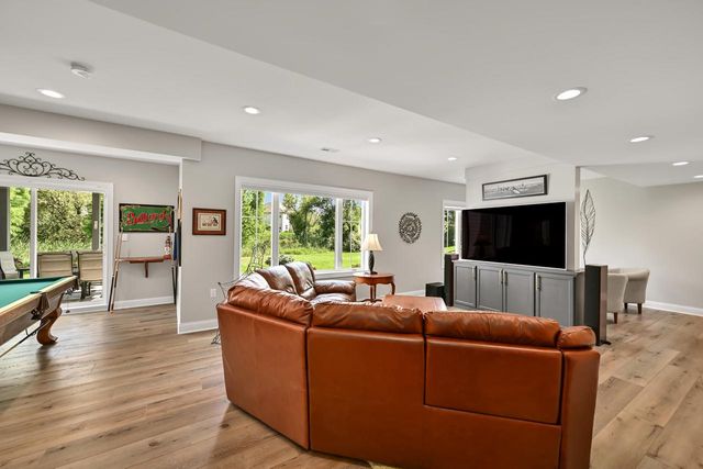 N57W19704 Holly COURT, Menomonee Falls, WI 53051