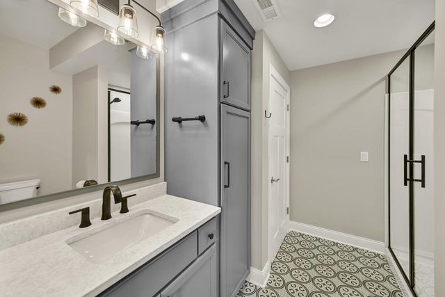 N57W19704 Holly COURT, Menomonee Falls, WI 53051