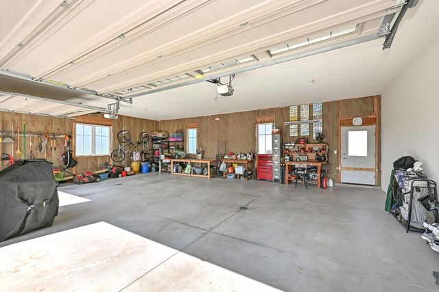 N57W19704 Holly COURT, Menomonee Falls, WI 53051