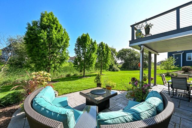 N57W19704 Holly COURT, Menomonee Falls, WI 53051